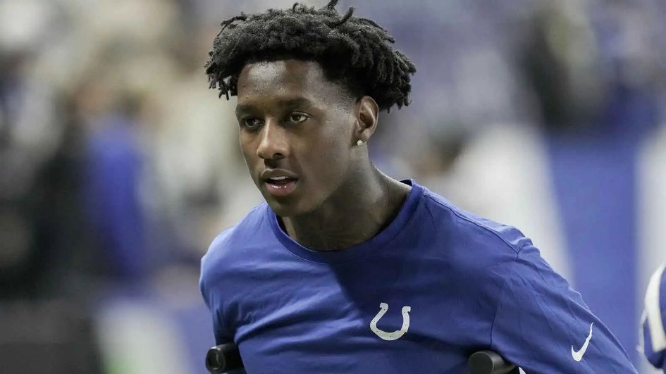 s0phieStudies's tweet photo. The Colts fight to save their playoff hopes with DeForest Buckner back, but key injuries leave them shorthanded for Sunday's must-win matchup vs the Seahawks.  https://t.co/b0lsP0vJnk https://t.co/9PYMeeonho