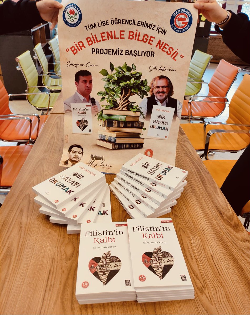 nevriyebaran1's tweet photo. “EN BÜYÜK GÜCÜMÜZ GENÇLİĞİMİZ”

📍Tokat Evliya Çelebi MTAL 

 📚#birbilenlebilgenesil projesi kapsamında;
✔️Okuyoruz 
✔️Kritik ediyoruz 
✔️Yazıyoruz 

Kaybedecek vaktimiz yok.
Yarınları inşa edecek bilge nesiller için biz hazırız📚

@EgitimBirSen 
@gencmemursen
@tokatgencmemur https://t.co/oGjhVzKy1x