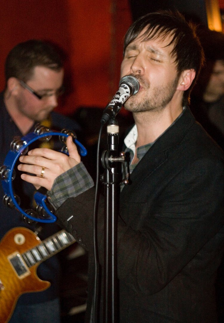 rtlfans's tweet image. 📆 On this day in 2008, @ridingthelow played at Bar XV, Burton on Trent.

📷: @PaulRBednall