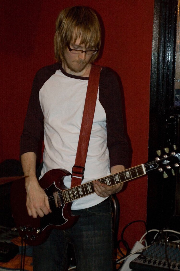 rtlfans's tweet image. 📆 On this day in 2008, @ridingthelow played at Bar XV, Burton on Trent.

📷: @PaulRBednall