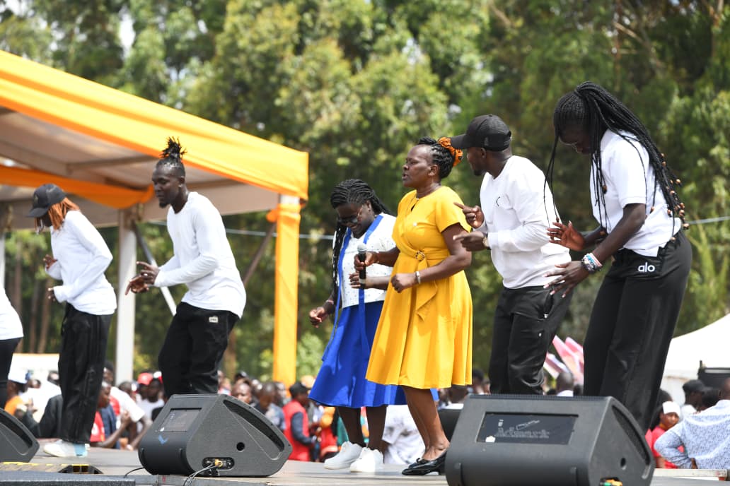 Total_dadoic's tweet image. Eldoret Sports Club hosts a gathering where sound, story, and cultural pride meet to celebrate the artists shaping the Kalenjin creative space today. Ngong Ole Kisiara #KalenjinMusicfestivals25