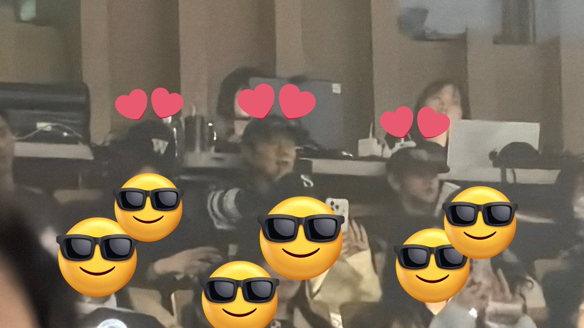 막내 콘서트 한다고 형아들 첫콘 왔다ㅏ