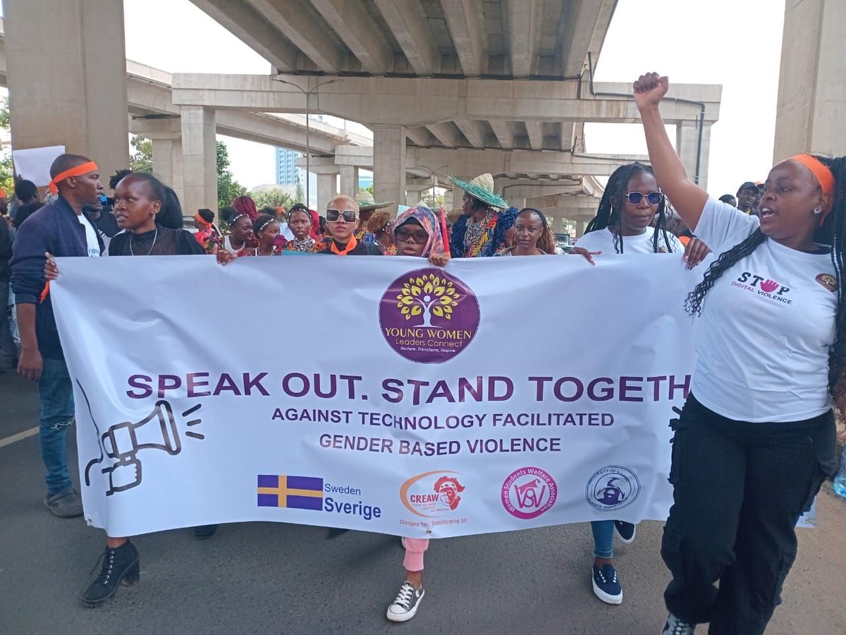 switchtvkenya's tweet photo. Comrades from various Universities in collaboration with different NGOs have today come out in numbers to hold peaceful march along major highways within the Nairobi CBD with an aim of creating public awareness about Digital GBV.
#EndD-GBV #End TFGBV #SpeakOut #Comrades https://t.co/s1CEwGVHsF