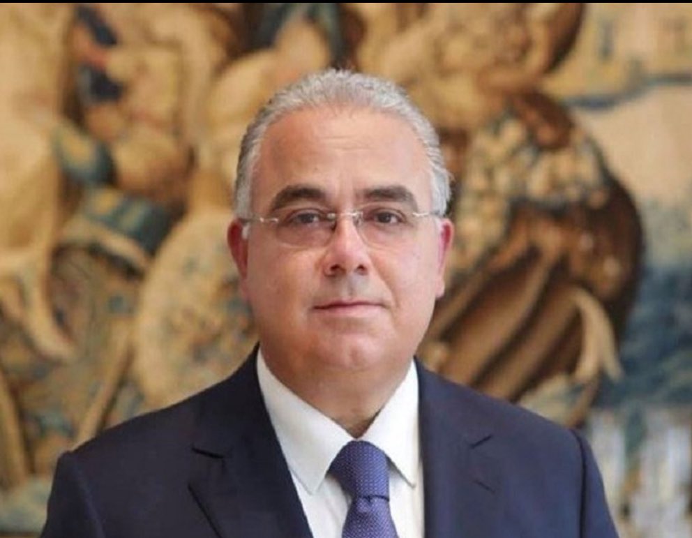 ghassanhatem's tweet photo. الدكتور غسان سكاف كان رجل اعتاد أن يكون سندًا لغيره، طبيبًا يخفف أوجاع الناس، وإنسانًا يفتح أبوابه ووقته لكل من احتاجه، لكنه في لحظة ما لم يجد من يخفف عنه، ولا من يداوي تعبه الصامت.

نودّعك اليوم بحزن، لكن أيضًا بامتنان. وإن رحلت باكرًا، لكن تركت حياة كاملة خلفك. https://t.co/Ov3UcFcmpT