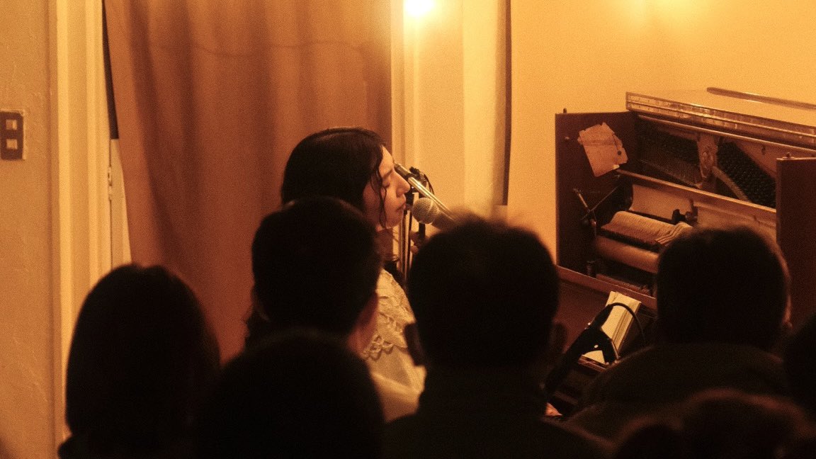 昨日は吉祥寺キチムで 12周年記念ワンマンライブでした。寒い中、来てくれた皆さまありがとうございました ✴︎
新曲おおめでした。
これからもピアノと一緒に生き、歌います！