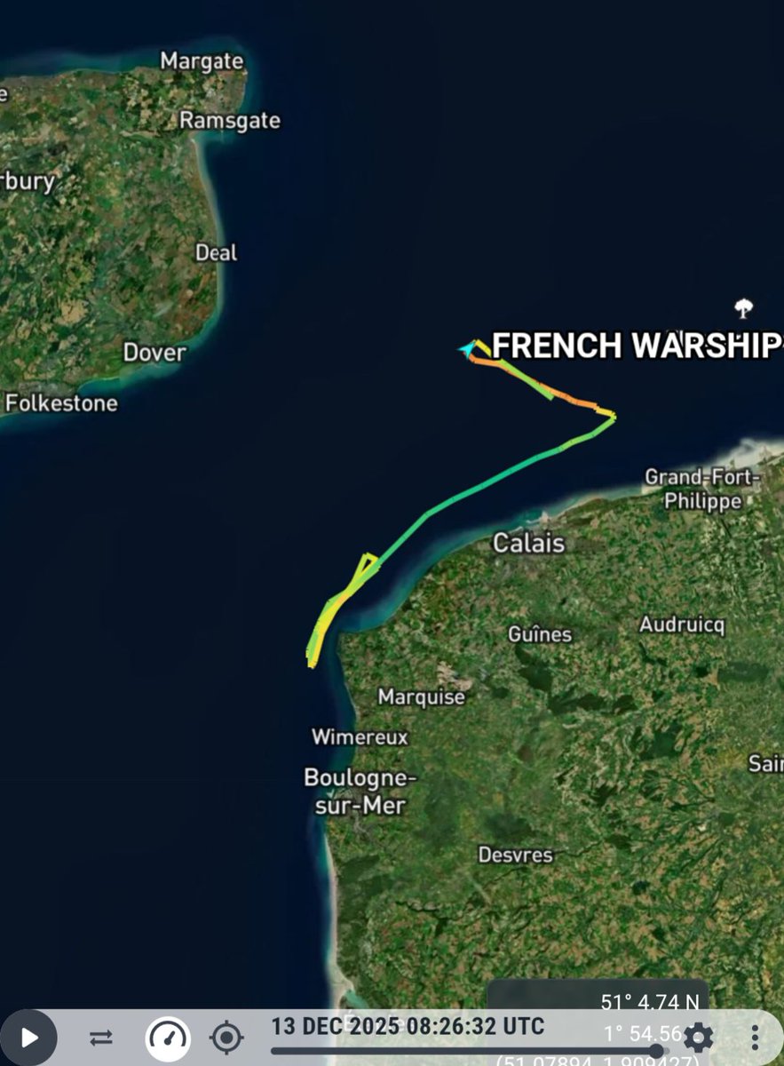 ActivePatriotUK's tweet photo. 🚨 INVASION ALERT 🚨 

Illegal migrant boat crossings have resumed this morning after the weather improved in the channel 😡 https://t.co/yMv7F5fI7J