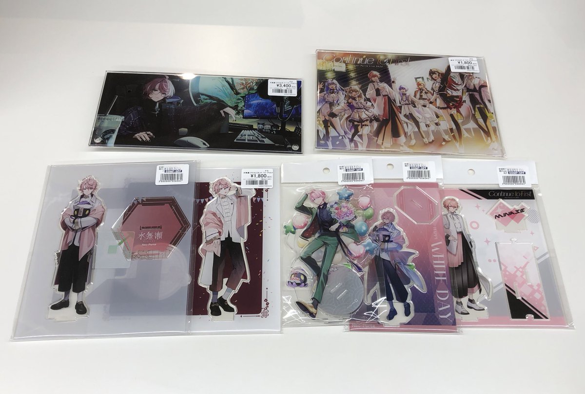 Neo-Porteの水無瀬さんのアクリルスタンド、缶バッジ等入荷しました