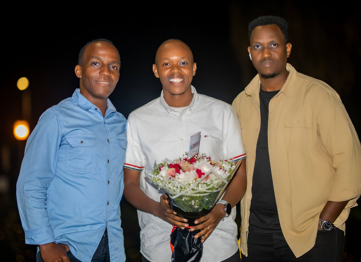 GospelTimeRw's tweet photo. #Burundian pastor &amp; renowned gospel singer Lopez Nininahazwe has arrived in #Kigali ahead of the highly anticipated ‘Umuyoboro 25 years’ concert organised by legendary Rwandan singer Alexis Dusabe. Lopez will grace the event alongside award-winning gospel artiste Bosco Nshuti... https://t.co/3ChqeuV5rK