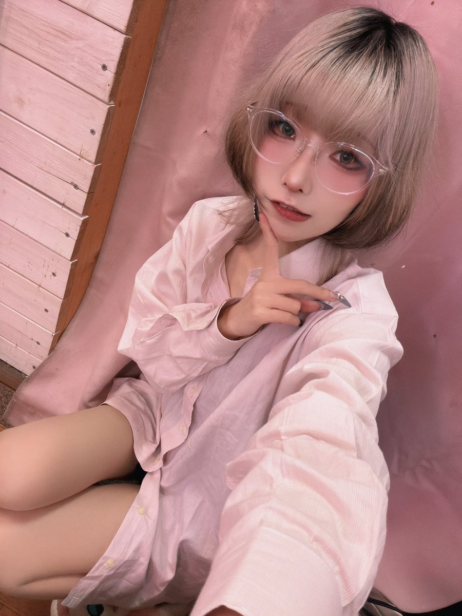 ★まろん☺︎ ４枚★ ずんだもんTV！』第2巻の特典は ゲーマーズ様の「4Pブックレット（下絵