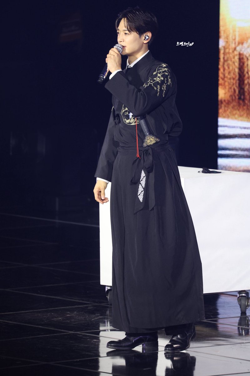 𝘾𝙍𝘼𝙉𝙆 𝙄𝙉 🐿️ tweet media