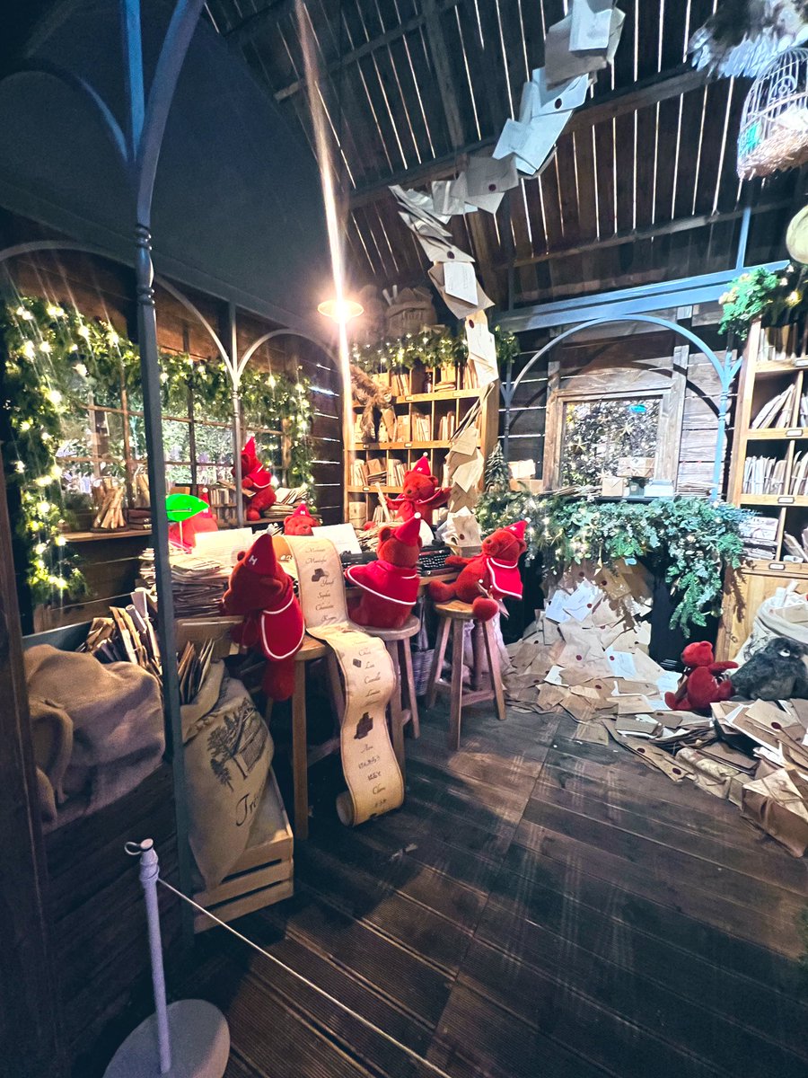 크리스마스 분위기 즐기러 옴