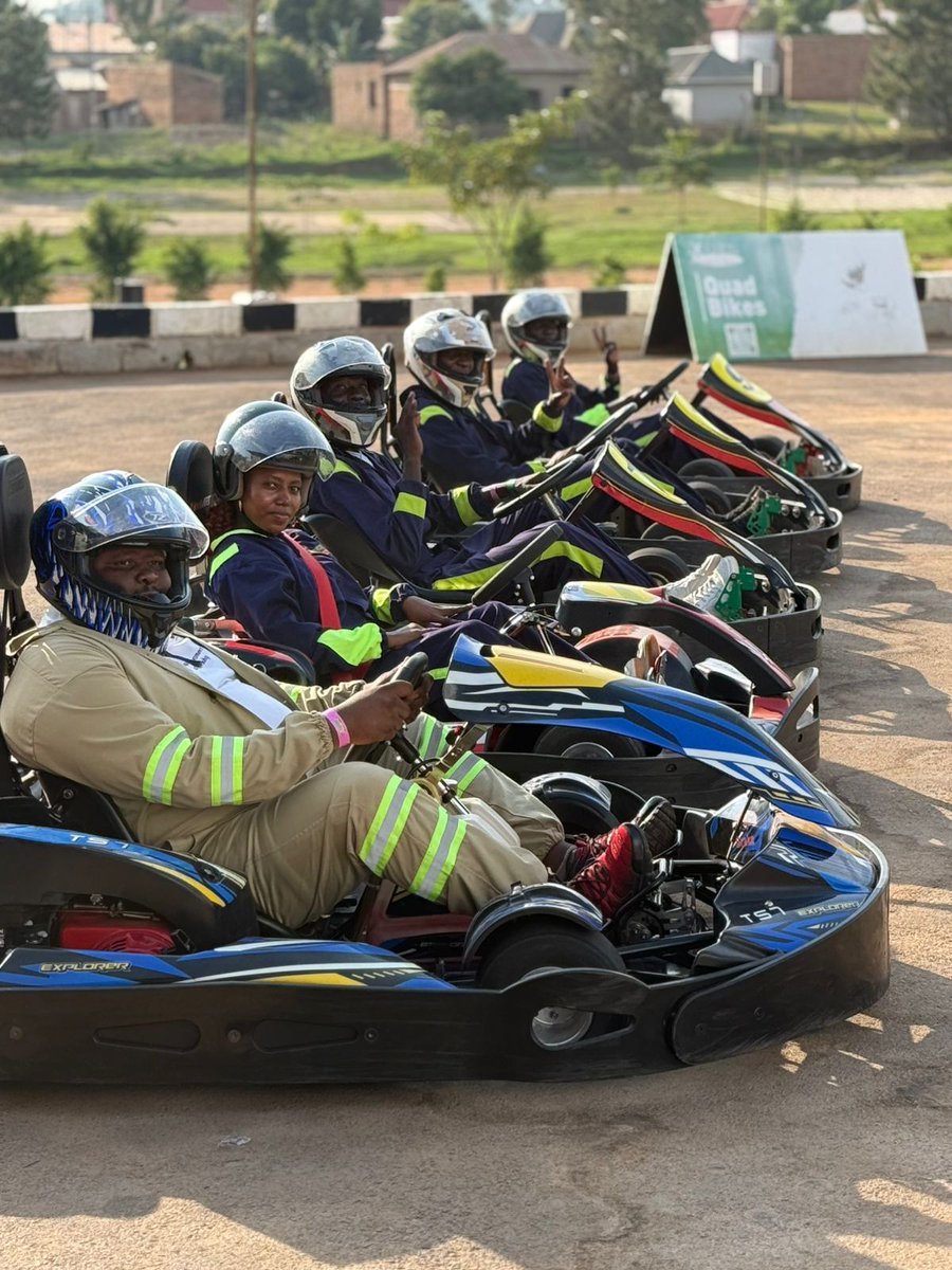eslealtd's tweet photo. From teamwork to triumphs, our #Uganda team wrapped up the year with energy, connection, and shared vision. Hereโs to a team that grows, collaborates, and wins together.
#TeamUganda #EndYearEvent #BuildingBetter #Kampala #Malaba #TeamBuilding
@WASHINGTONMASEG https://t.co/ZjbH7FijLu