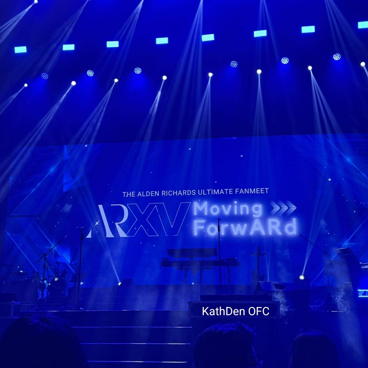 KathDenOFC's tweet photo. Our view for the ultimate fanmeet of Alden Richards

Naka-zoom nga lang.

#ARXVALDEN15
#ALDENRichards
ALDENxATeam MovingForwARd https://t.co/5BSaFyWklo