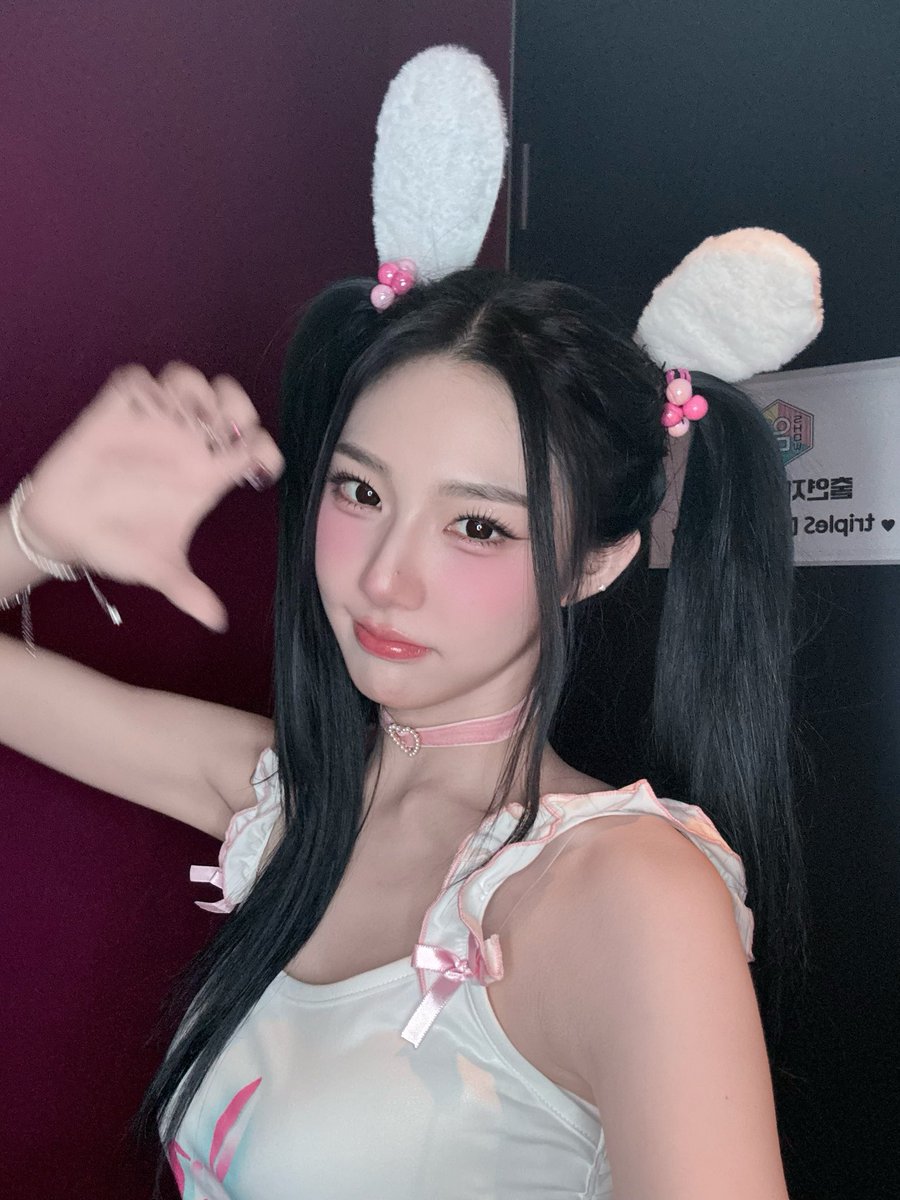 gapyeonghaus's tweet image. [251213]
#tripleS Xinyu fromm update 🦊

#Xinyu #신위 #シンウィー