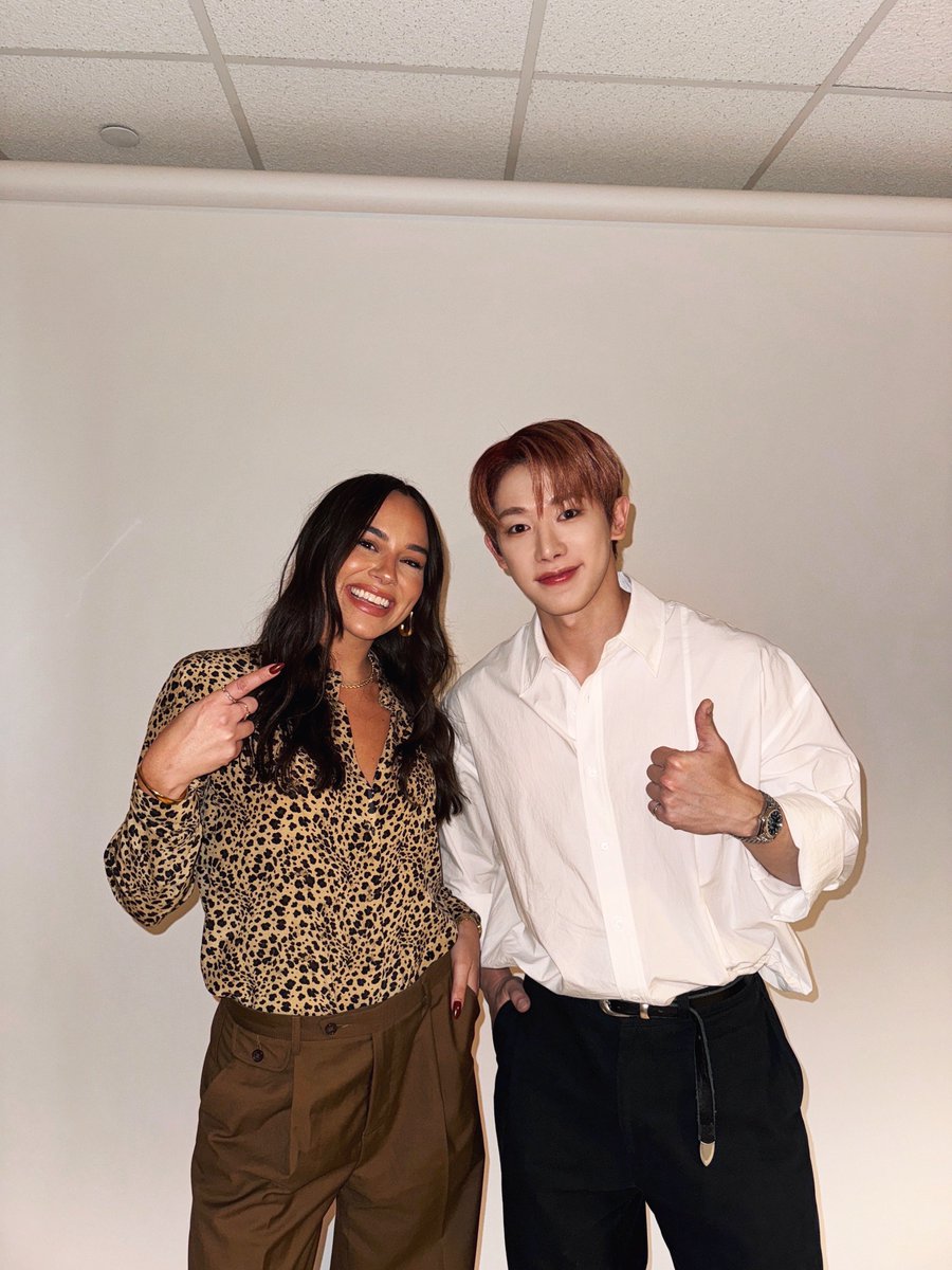 official__wonho's tweet image. [📸] #iHeartRadio
신드롬에서 위니들이 
가장 좋아하는 곡은 무엇일지
궁금하네요🤔

초대해 주셔서 감사합니다💙

I’m curious which song 
from SYNDROME
WENEE like the most 🤔

Thank you for inviting me 💙

#원호 #WONHO 
#SYNDROME