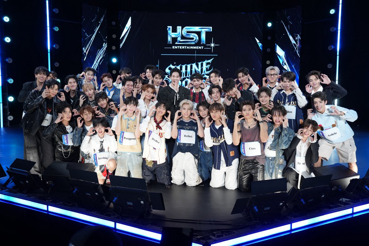 SHINEBOYS_OFC's tweet image. ขอบคุณพี่เจมส์ศุมากๆ นะครับ ที่มาร่วมสนุกและแชร์ประสบการณ์ดีๆ ให้กับพวกเรา SHINE BOYS ในไลฟ์ครั้งนี้ พวกเราจะนำทุกคำแนะนำไปพัฒนาตัวเองให้ดีขึ้นแน่นอนค้าบ 💓

#SHINEBOYS #JamesSu 
#JAMESSU_DEXX #SHINEBOYSxJAMESSU