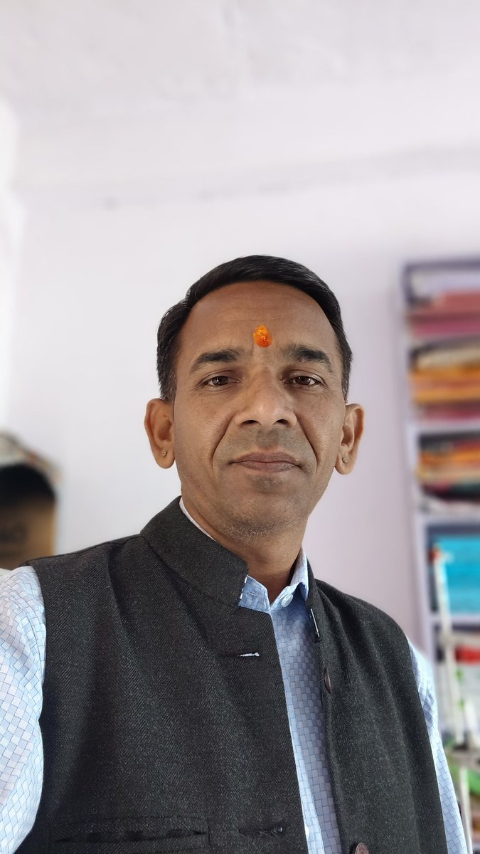 बहुत से लोग हैं चाहने वाले !
जलने वालों की भी कमी नहीं हैं ..!!

प्रेमी सज्जनों.... जय श्री कृष्णा 🌹 

✍️
भगवतीलाल नौसर