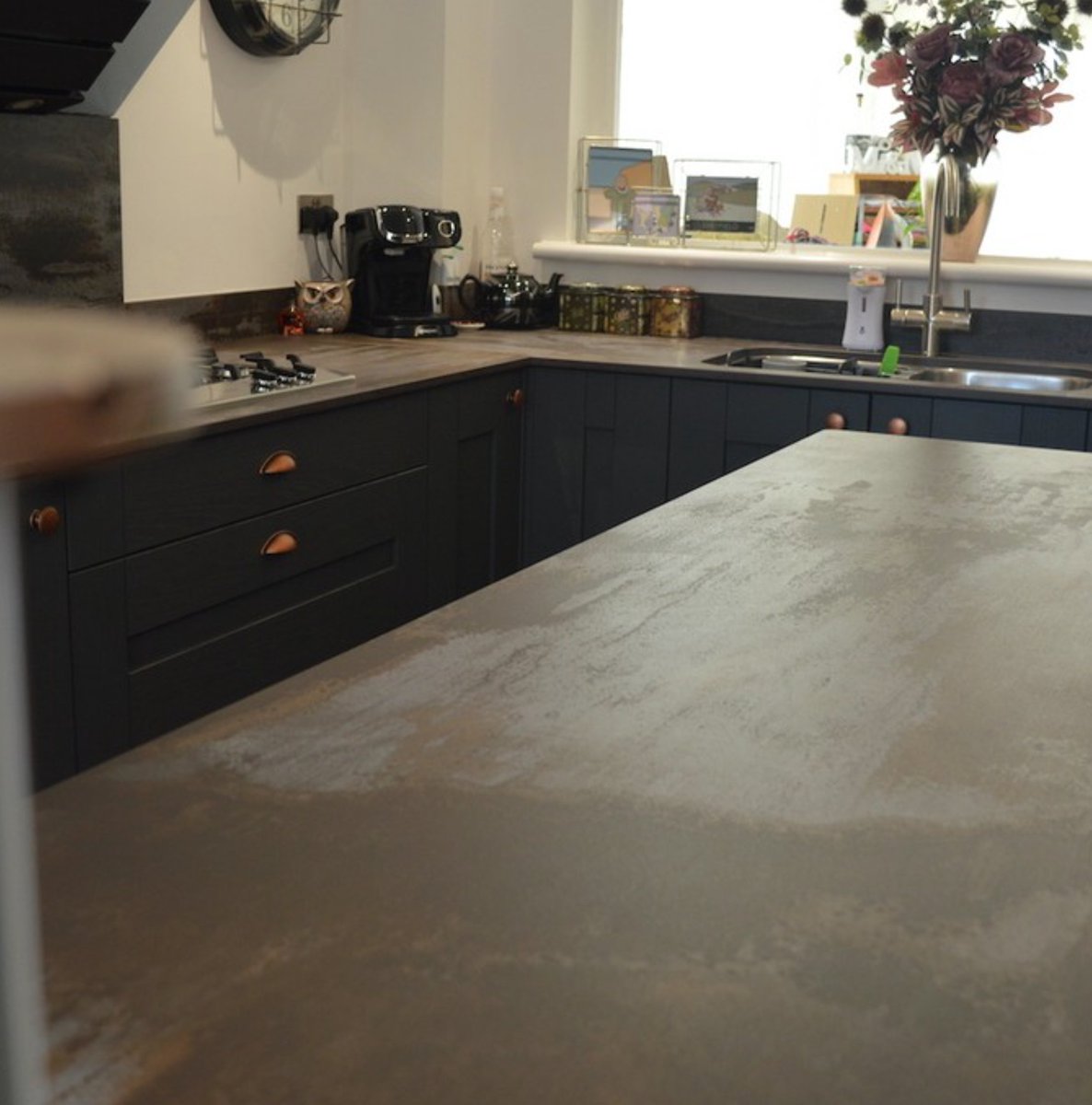 DirectKitchens1's tweet image. This customer chose a rustic worktop for their kitchen, and we love how it completes the whole look.

We have a wide range of kitchen worktops that can freshen up your space and set a precedent for your kitchen design overall.  

Discover our collection:  bit.ly/3KLeELL