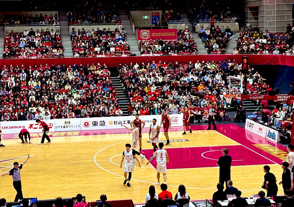 サッカー友達達とバスケ観戦🏀
接戦でめちゃ楽しい！w