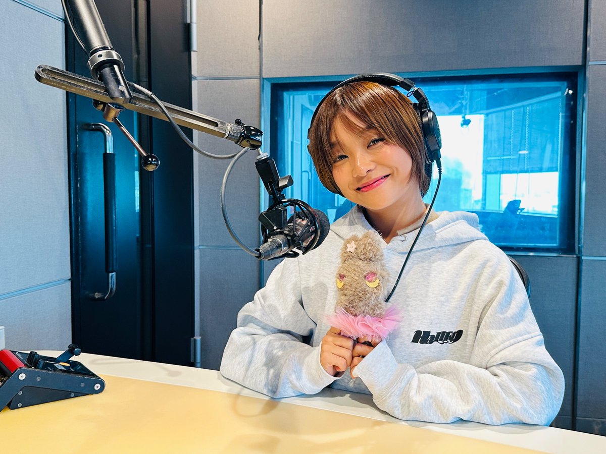 Common813's tweet photo. 音楽の開放区
📻J-WAVE COMMON GROUND🎛️

土曜日27時からは
アジアのサウンド・トレンドをお届けする2時間♫

香港の人気シンガー #moontang が登場！

#radiko👇
https://t.co/jJ3yXw90hm

#jwave #common813 https://t.co/WBf1F6L3xk
