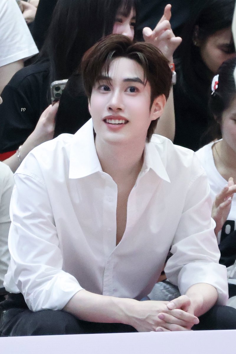 snappbypp's tweet photo. หล่ออ่ะ 🥹🤏🏻

 #กีฬาหลีสูXเติ้ลเฟิร์สวัน
#TLE_mtm @TLE_mtm https://t.co/qlcRdhWOk8