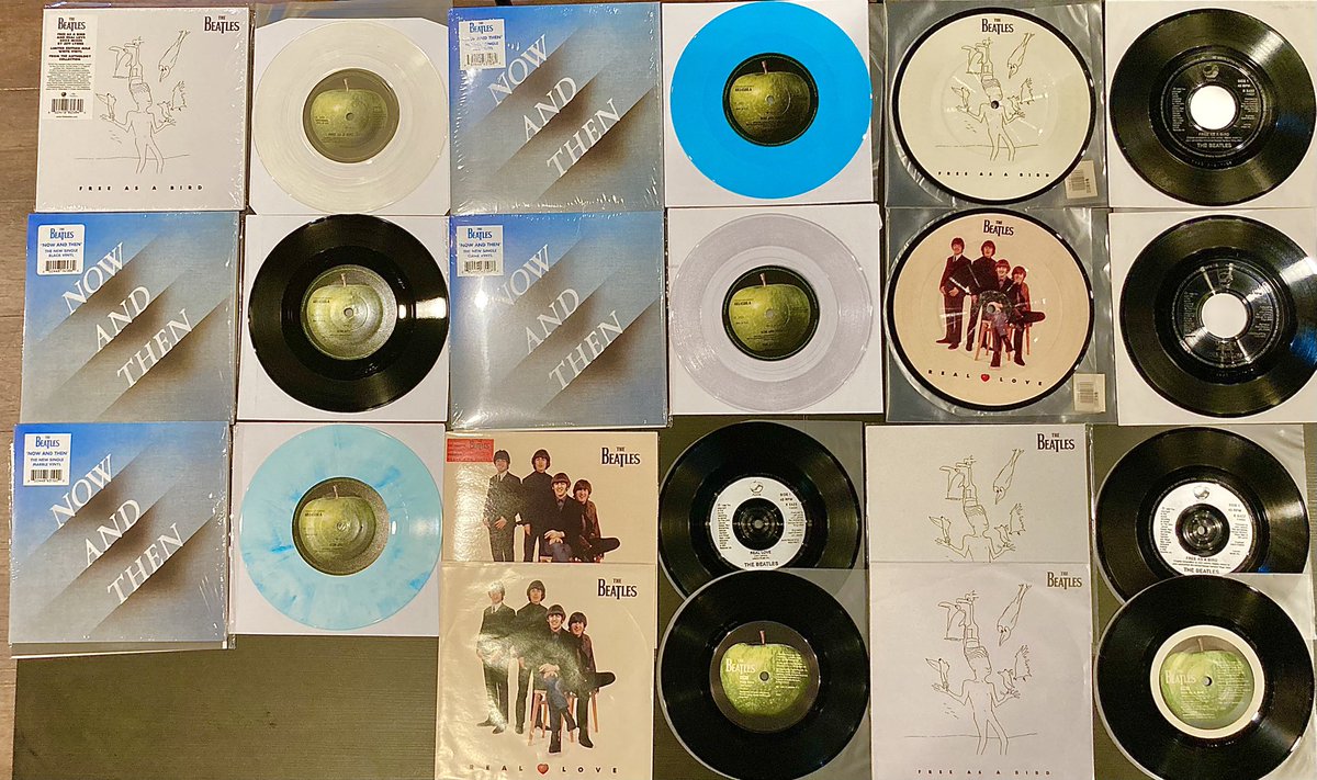 #SoundVox #葛飾区　#堀切　#ビートルズ　#レコード
ビートルズの再結成シングルのコレクション。
そのうちコレらの深掘り観賞会を開催します♫