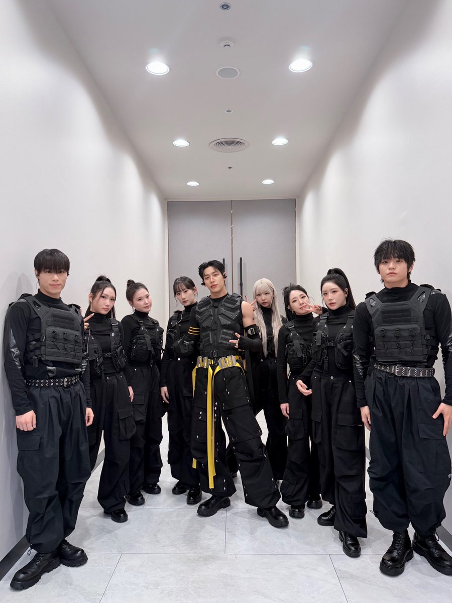 BAMBAMxBAMMIE's tweet image. 𝟮𝟬𝟮𝟱 𝙋𝙐𝘽𝙂 𝙈𝙊𝘽𝙄𝙇𝙀 𝙂𝙡𝙤𝙗𝙖𝙡 𝘾𝙝𝙖𝙢𝙥𝙞𝙤𝙣𝙨𝙝𝙞𝙥

📸2025.12.13

#แบมแบม #BamBam #뱀뱀
#PMGC2025 #PUBGMBKK