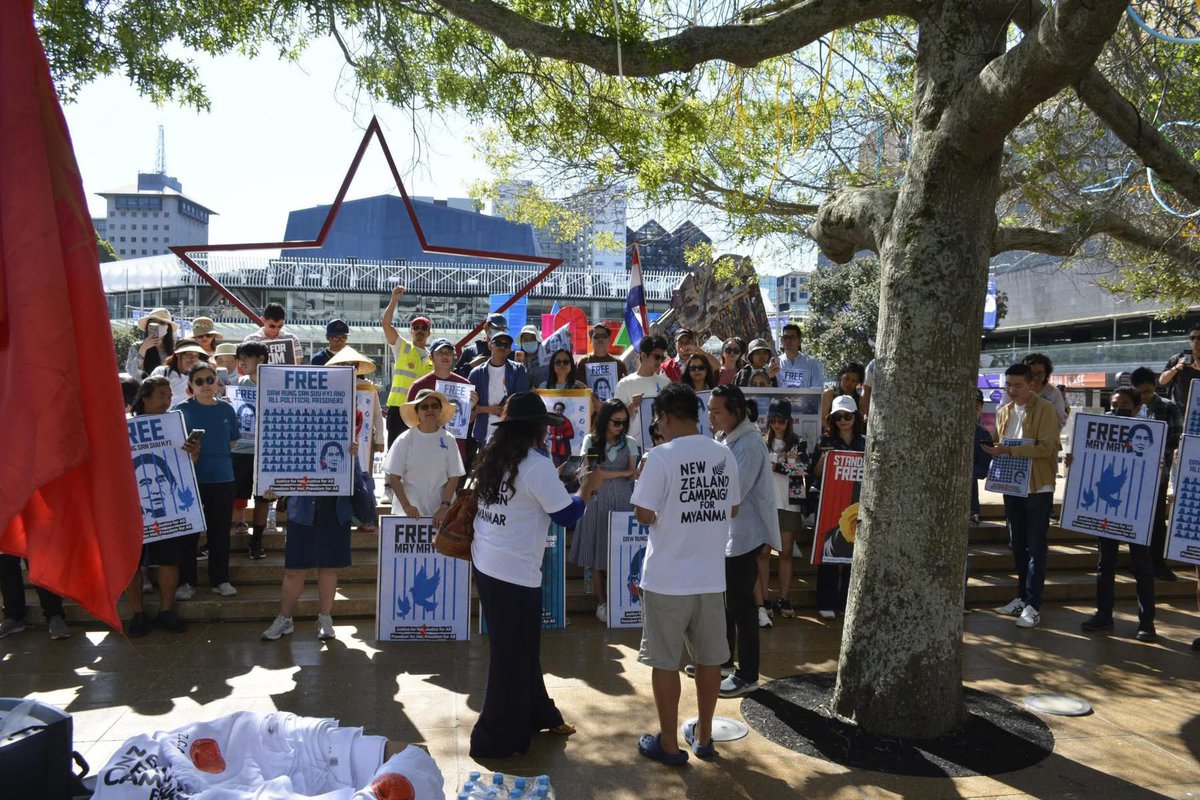 All in one piece movement in New Zealand, Auckland.
#WhatsHappeningInMyanmar 
#FreeAllPoliticalPrisoners 
#FreeAungSanSuuKyi