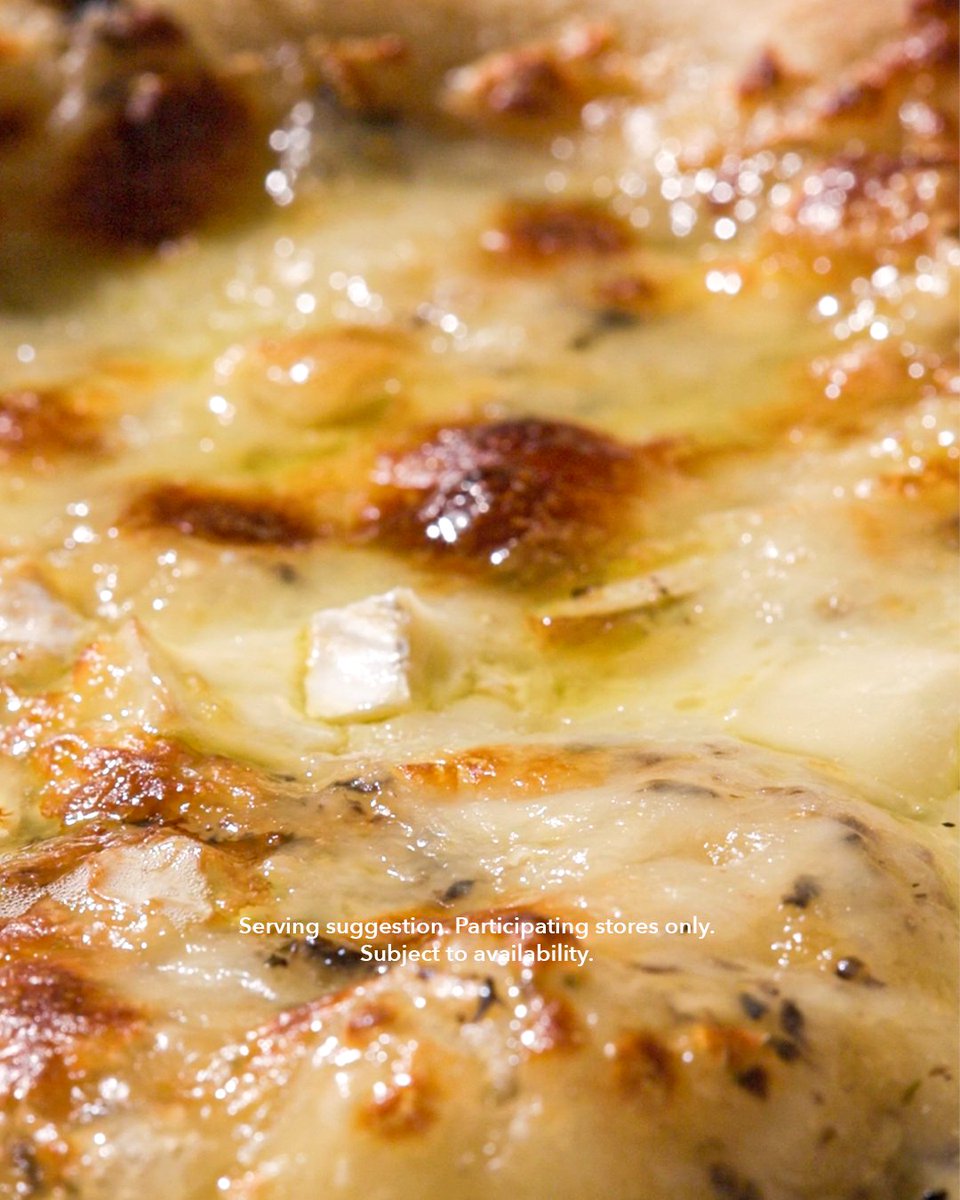 Perfect for Xmas party spreads. Don't miss the <a href="/coopuk/">Co-op</a> Irresistible Brie, Truffle &amp; Honey Drizzle pizza. In store now 🍕 🤤