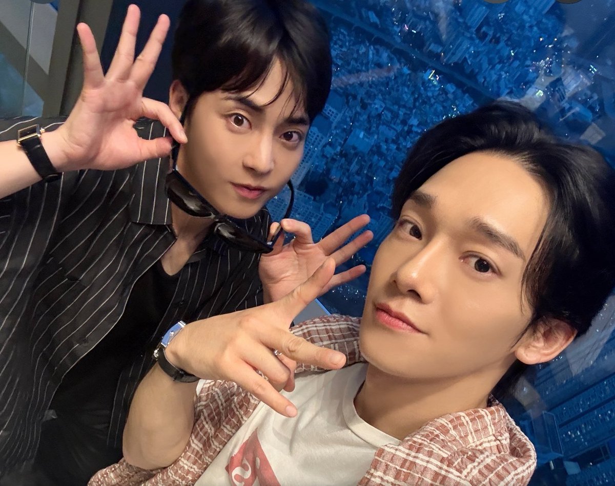 CosmicTurtle38's tweet photo. قرار عاشقانه‌ی برادران کیم
مینسوک و جونگده نازنازی 💕
#XIUMIN #CHEN
@INB100_official https://t.co/1gLscUuBP3