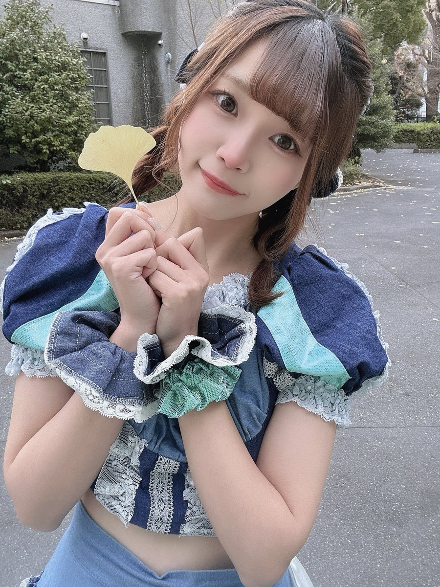 侑里 71aaqm6kvQL.jpg