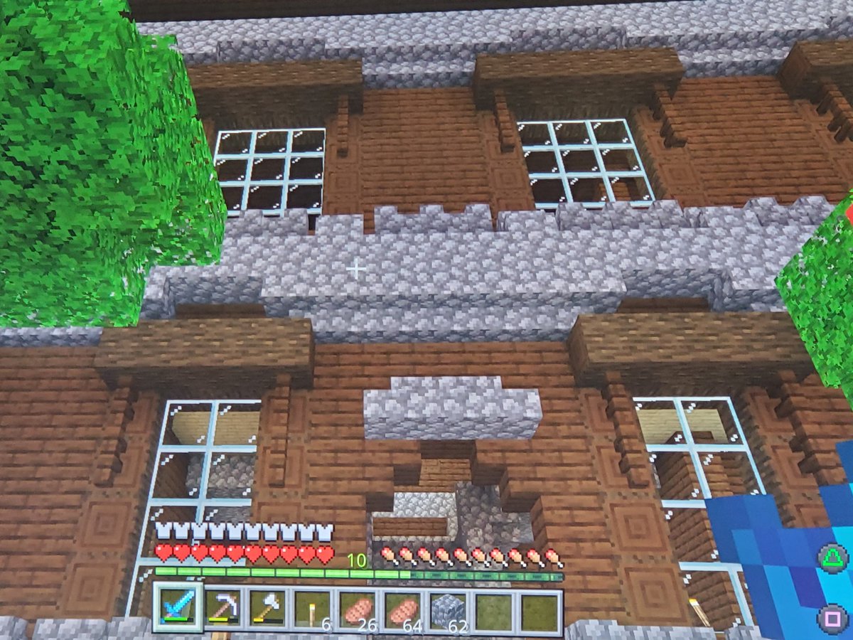 minecraft_coro's tweet image. 初森の洋館に突入！
はじめましてm(_ _)mビンディケーターさん・エボーカーさん！

荒廃したネザーゲートまであるん！？