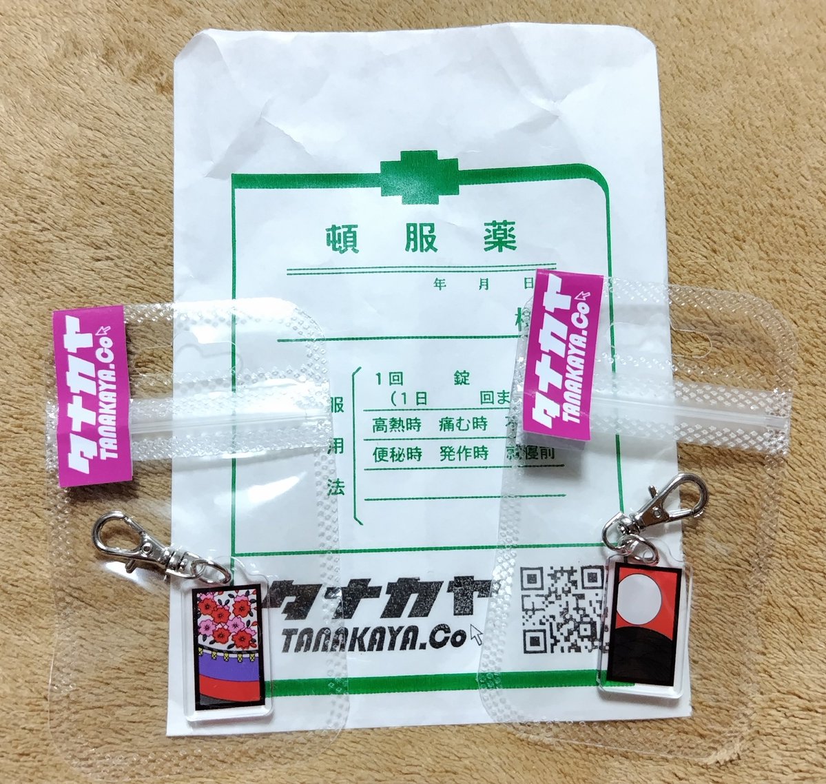 【全12種】オイナリサン アクリルチャーム 花札 ③タナカヤさんの花札アクリルチャーム 花札モチーフ大好きなんでこれ