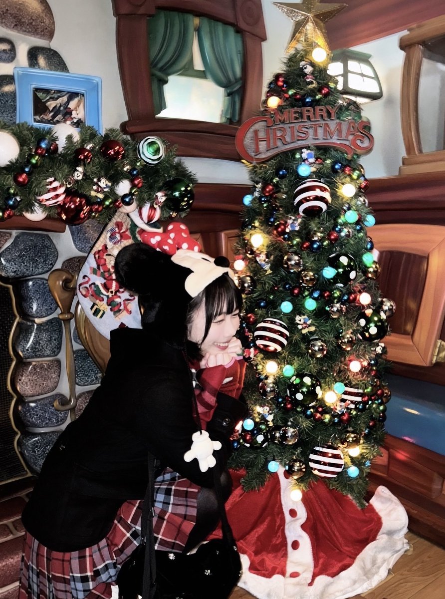 ミッキーの家にあるクリスマスツリーがめちゃくちゃかわいい🎄 #TDL