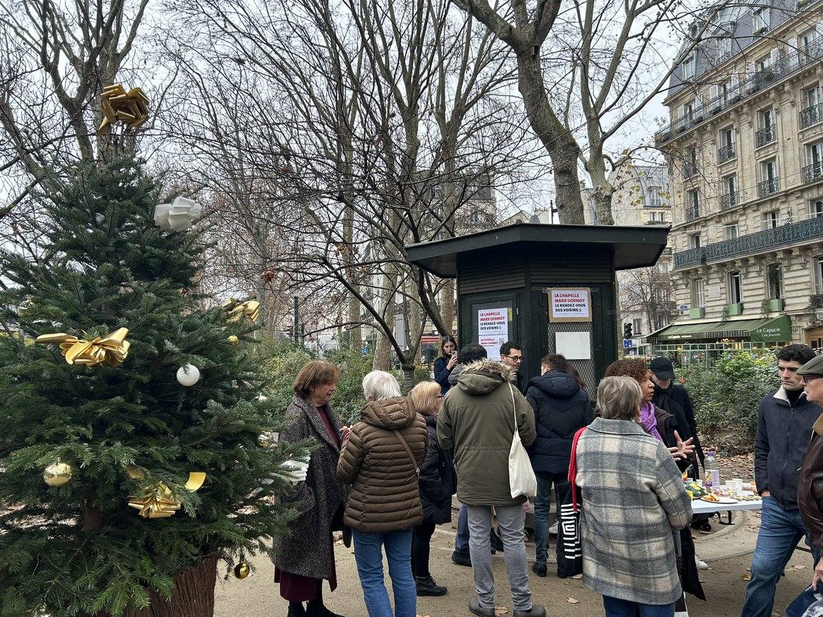 The place to be !

🙏 <a href="/LaChapelleMarxD/">La Chapelle - Marx Dormoy</a> pour l’initiative et l’organisation. 

Ravi d’avoir pu échanger avec <a href="/pybournazel/">PierreYves Bournazel</a> sur ses propositions, et avec <a href="/DaviaudPhi62059/">Daviaud Jean-Philippe</a> et <a href="/GillesMenede/">Gilles Ménède</a> sur la dégradation du square et du quartier.
