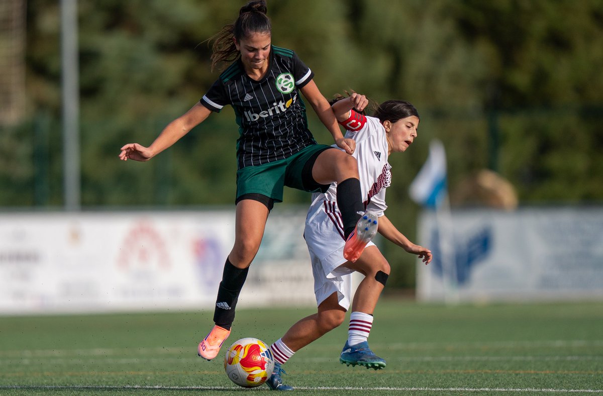 🏆 🇪🇸 | #CESA |
👧🏻Sub 14 FEMENINO F11
⏱️70'

<a href="/FFCM_es/">FFCM</a> 2-2 <a href="/FedExFutbol/">Fexfutbol</a>

🏁Final en 📍La Zarza. Extremadura y Castilla-La Mancha se reparten puntos en categoría Sub-14 tras un duelo muy parejo en el que las mejores ocasiones fueron de las extremeñas.

👏🏼👏🏼👏🏼¡Bien jugado, chicas!