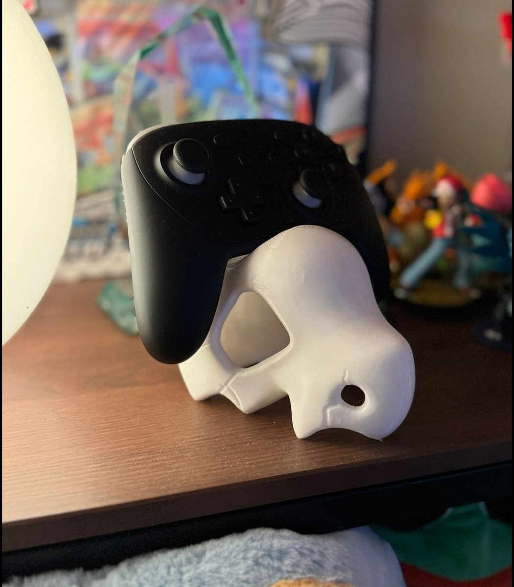 Heute war in meinem Adventskalender ein Controllerhalter in Form eines Tragossoschädels 🥹❤️