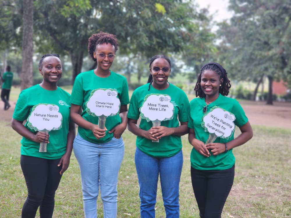 JamesThembo_'s tweet photo. I am planning to start a #Birthday tree planting 🌴campaign. Every birthday represents #NewAge_NewLife. How about celebrating this new life by creating a new life for a Mother Nature 🌱 https://t.co/w7odS10SDx