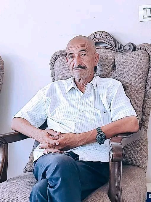 Qadeyah1's tweet image. لم تجد العائلة مأوى من شدة البرد، فاضطرت إلى ترميم جزء من البيت ولفّه بالشوادر، لكن الجدران لم تصمد وانهارت.. || 

ارتقاء عبد الرؤوف بدران وزوجته وأطفاله وسيم ووسام وأسماء وتسنيم، بعد انهيار منزلهم المدمّر بفعل الاسىَهدافات الإسرائىِلية من شدة العواصف بمنطقة بئر النعجة في جباليا.