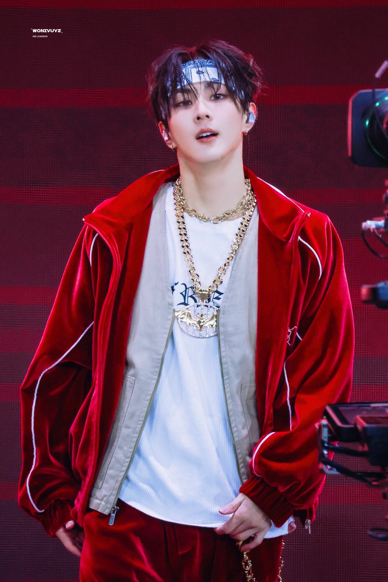 wonivuyz's tweet image. 251213 KBS 歌謡祭

#양정원 #정원 #JUNGWON 
#ENHYPEN #엔하이픈