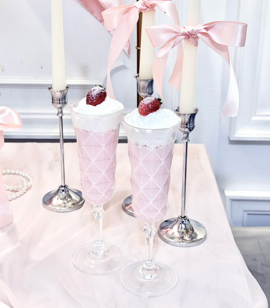 🎀🪞🩰 🎀🪞🩰 🎀🪞🩰 🎀🪞🩰🎀

　　　🎀シャンデリア×ピンク🎀

ジンジャーガーデンの2026年スタート、新アフタヌーンティーのテーマは

　「🎀🩰ピンクなバレエモチーフ🩰🎀」

🎀🪞🩰 🎀🪞🩰 🎀🪞🩰 🎀🪞🩰🎀
場所🎀ジンジャーガーデン
期間🎀1/5-3/5
予約🎀s.tabelog.com/tokyo/A1306/A1…