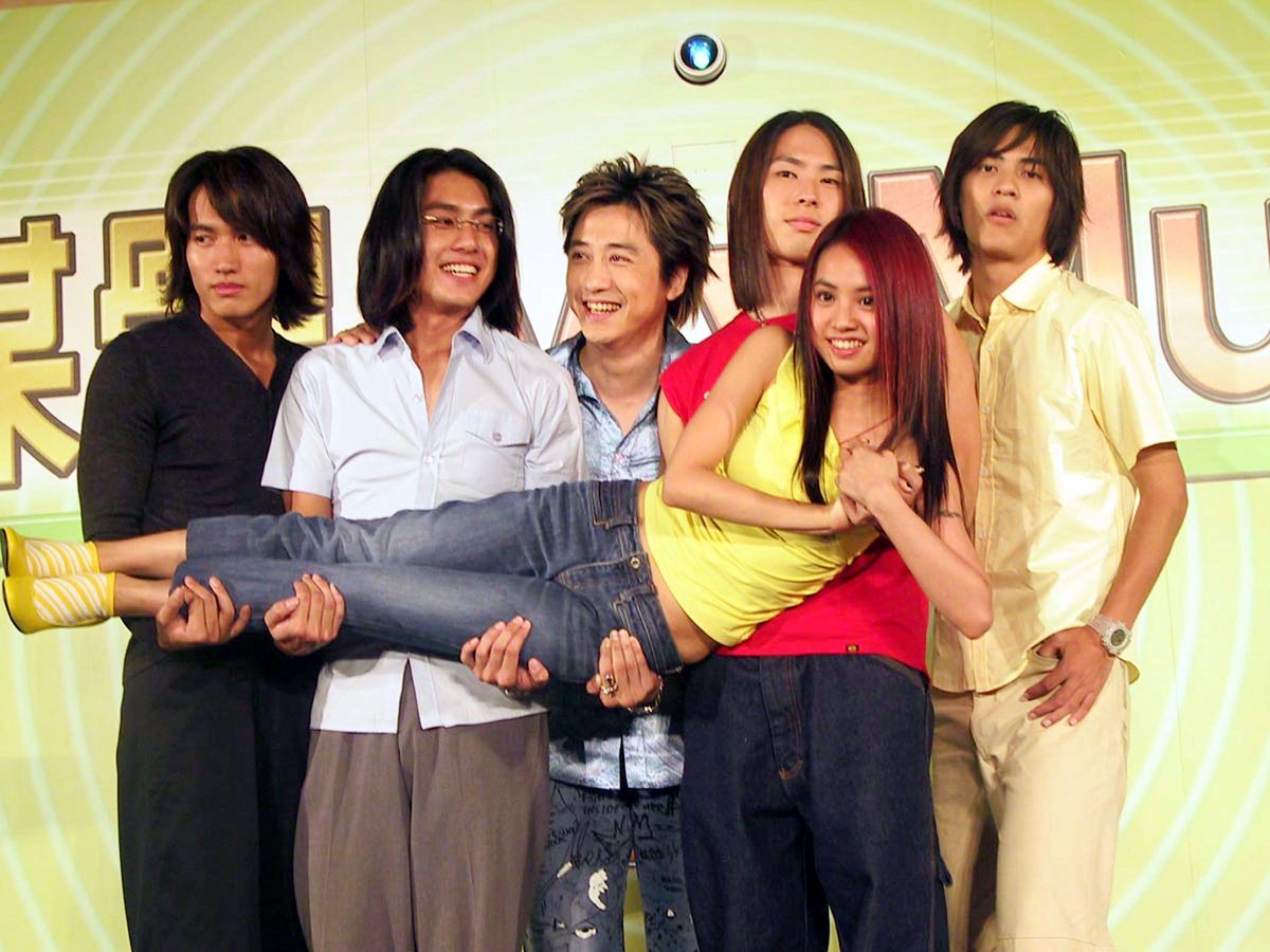 アイドルf4 台湾アイドルf4 ビクチョーなど色々セット 写真参照してください 2001年にデビューしアジアで大人気となったアイドルグループ「F4