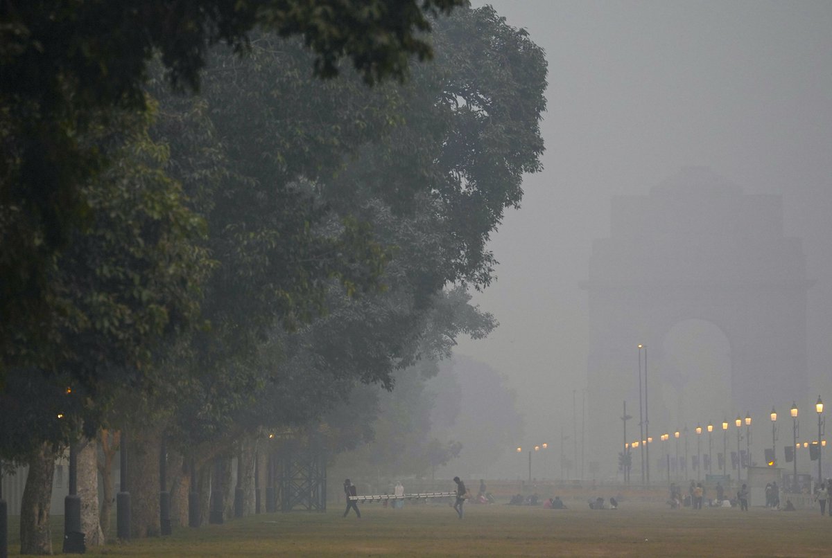 STORY | Delhi govt orders hybrid classes for students up to class 9, 11 amid severe air pollution

The Delhi Directorate of Education on Saturday directed all schools to conduct classes for students up to Class IX and XI in a hybrid mode in light of the deteriorating air quality