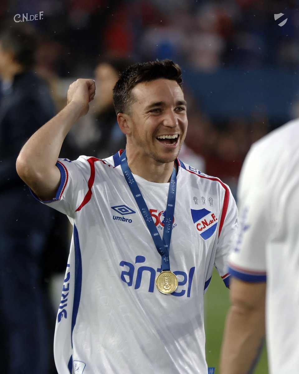 Nacional's tweet image. Un tipazo