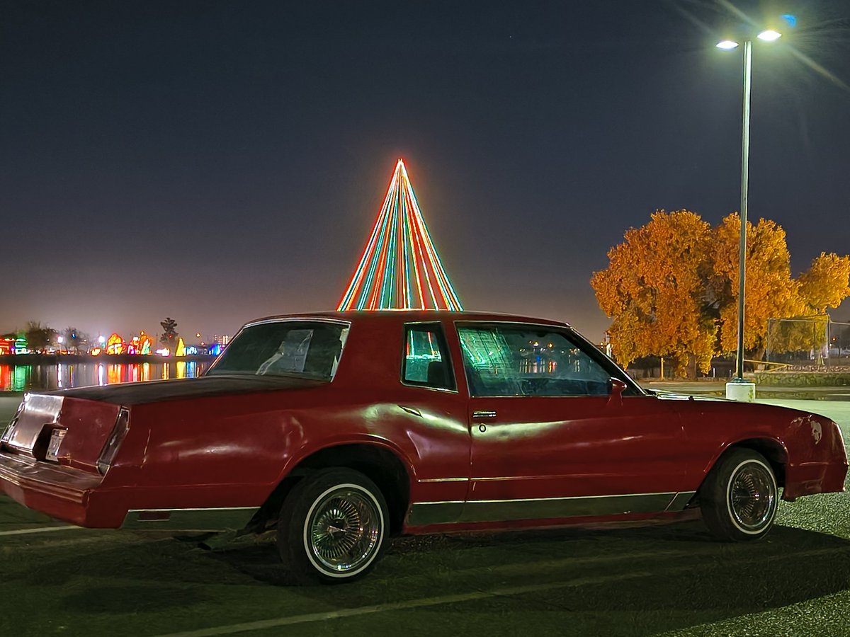 RicoRADx's tweet photo. El paso night cruise https://t.co/PlORkp8HEP