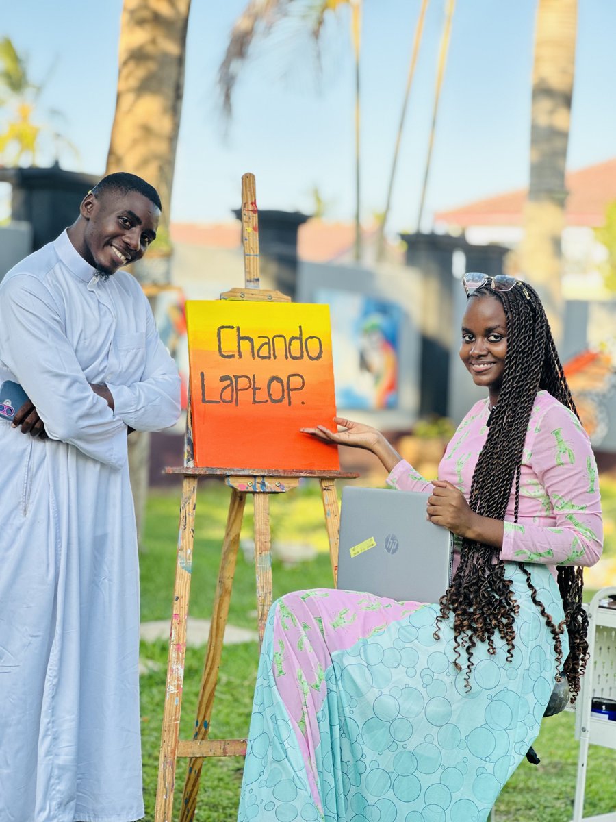 SadickTusia's tweet photo. Maisha ya watu wengine yasikupe msukumo wa kuwatamani, utajikuta unashindana na watu wenye historia ya familia tofauti na yako. Pia mafanikio ya watu wengine yasikufanye uumie kias kwamba uanze kuwachukia. Sisi sote ni tunda la Mti moja lakini kila tunda litaiva kwa wakati wake✊ https://t.co/SZ17FWtQBj