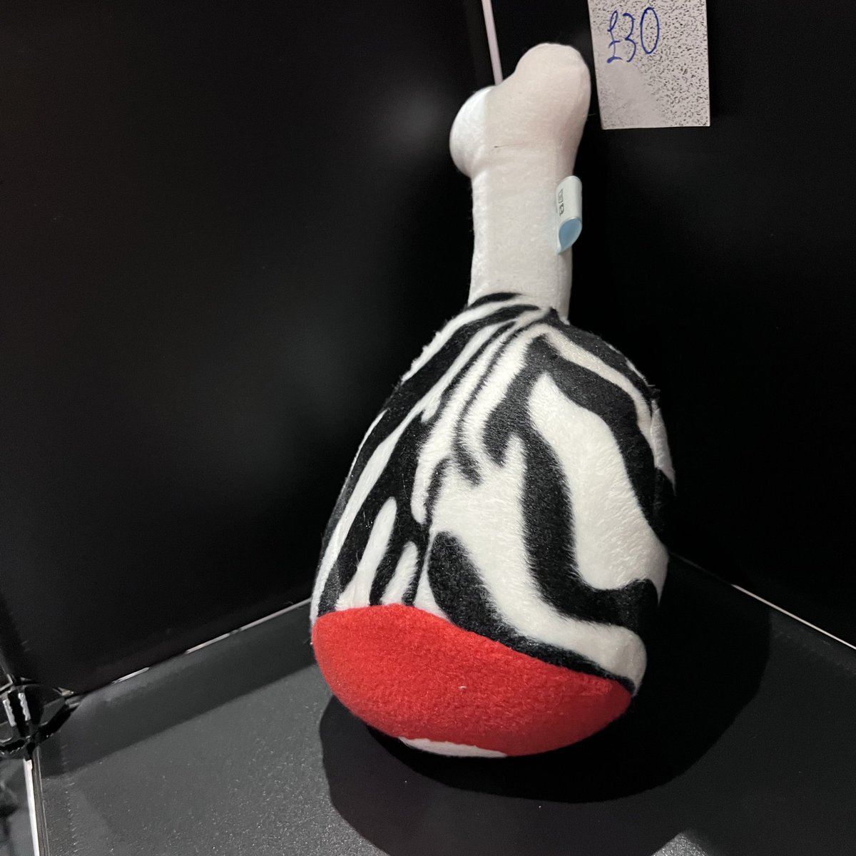 StuffBySticks's tweet photo. Last Zebra Meat  Leg left in stock.
Selling at the Dundee Furs Christmas market https://t.co/L71eSDg3kq
