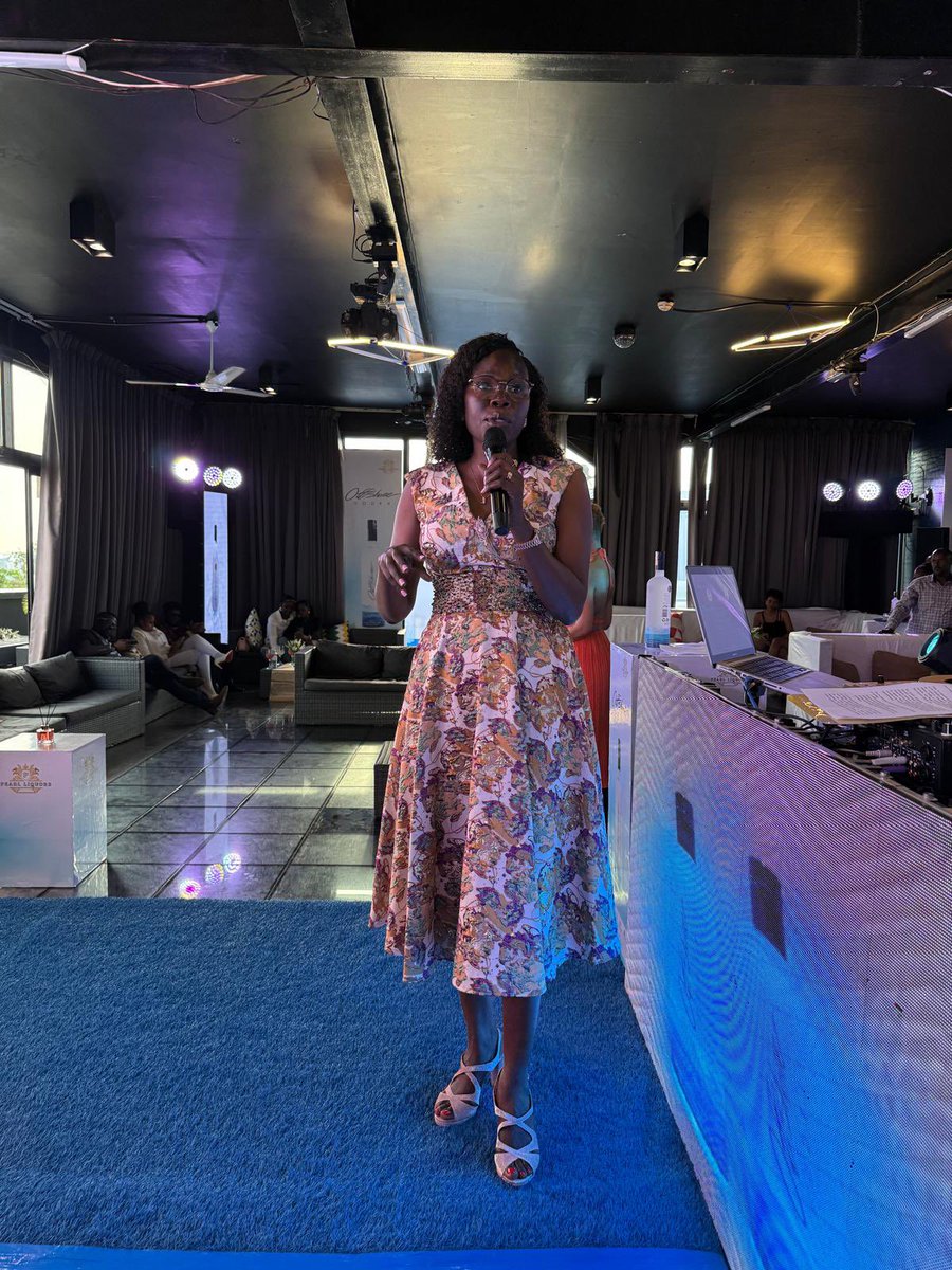 InfluencerUg1's tweet photo. Hon. Anite (@Anite__Evelyn )congratulated Pearl Liquors on the successful launch of Offshore Vodka and warmly welcomed guests to Uganda , the Pearl of Africa 🇺🇬

 A proud moment seeing global brands choose Uganda as their gateway into Africa.

#OffshoreVodkaLaunch https://t.co/rWJj19uRT9