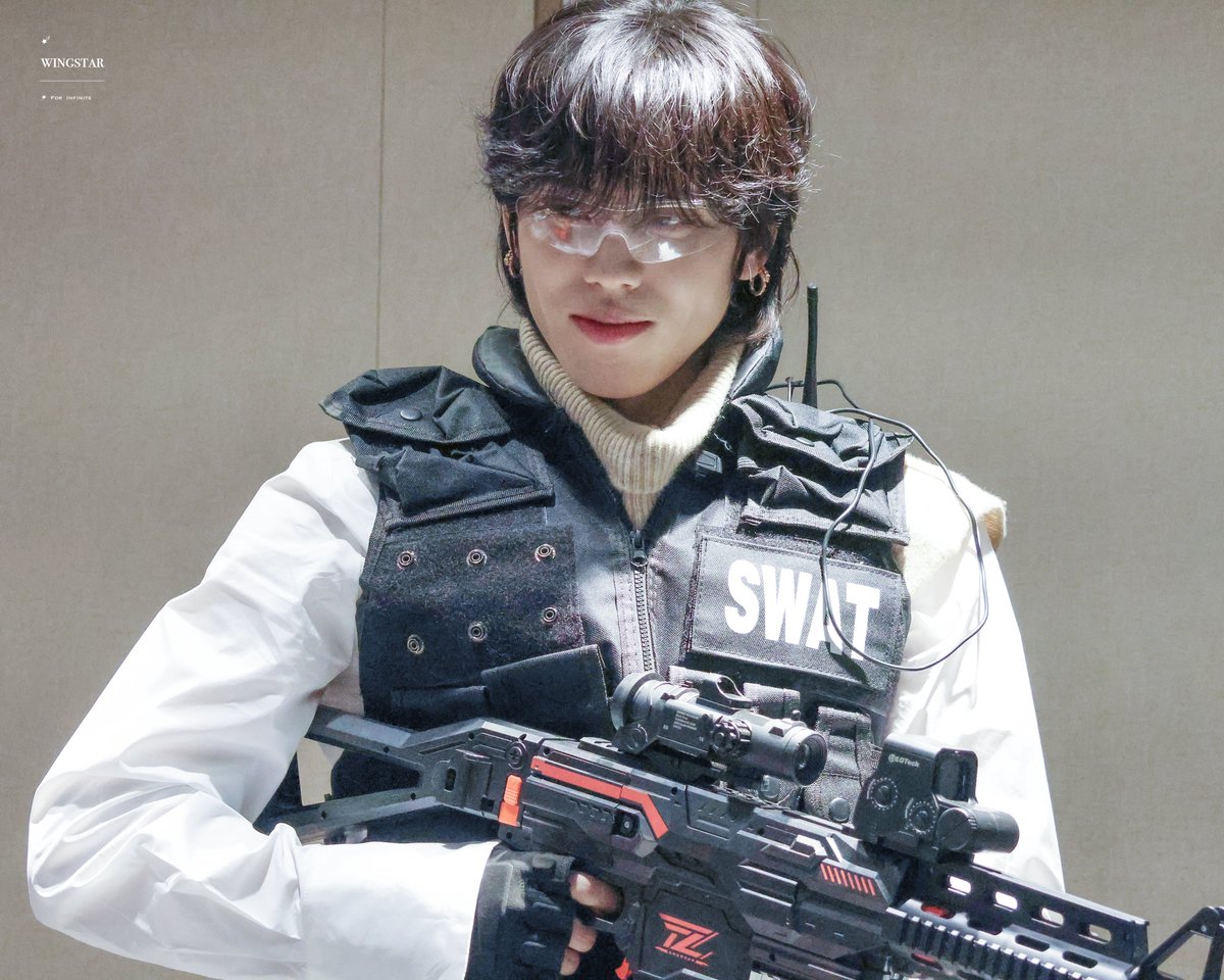 251211 #대만 Richining #팬사인회 

이미 또또우한테 총맞음...
사랑의 총알...˚₊·—̳͟͞͞♡

#장동우 #동우 #JANGDONGWOO #DONGWOO #INFINITE #인피니트 #東雨 #張東雨