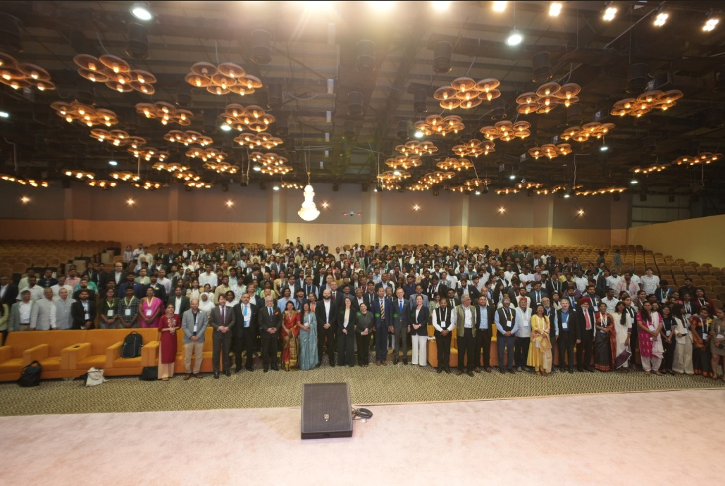 AP_MedTechZone's tweet photo. @dgafms_mod @sureshvazirani @Transasia_1 @RojerNath @MiIAiMeD Day 3 of #WHIF25 concluded with impactful strides where vision met action as partnerships forged tangible progress in global health, advancing MedTech and innovative solutions. See you all once again #WHIF26.

#MedTech #GlobalHealth #WHIF25 https://t.co/6x0No5vDYn
